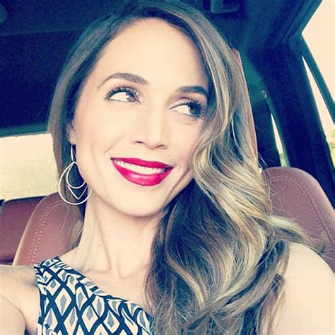 13 Eliza Dushku Instagram Selfies That Prove Theres A Right Way To Do