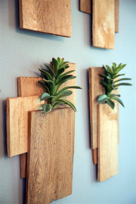 Perfect for your dining room, kitchen, or the kids' bedroom. 18 Genius Wall Decor Ideas | HGTV's Decorating & Design ...