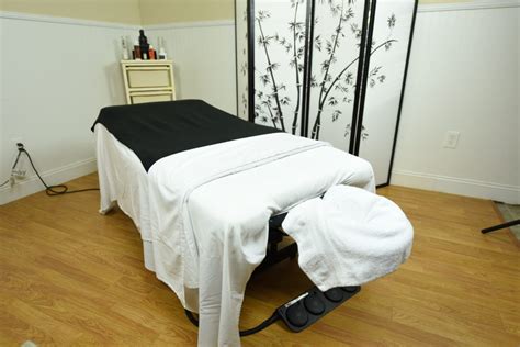 Massage Therapy Equipment The Best Lotions Oils Linens And More Bamboo