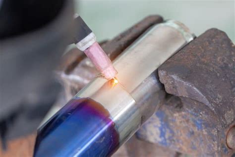 Any trace of oil can cause porosity and may inhibit the flow of molten metal. How to TIG Weld Aluminum Without Filler Rod - Welding ...