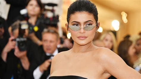 Kylie Jenner Is The Worlds Second Highest Paid Celebrity Heres How