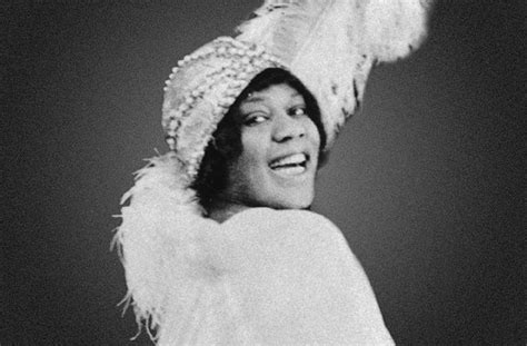 Best Bessie Smith Bio And Facts Harlem Renaissance People Black Blues