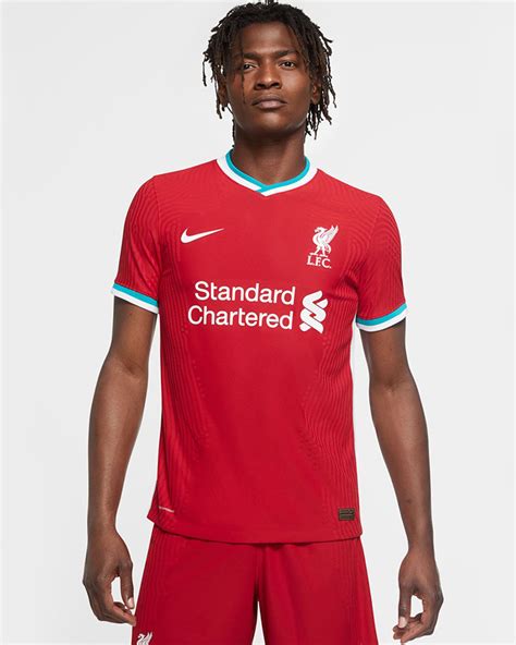 Das kurzärmelige trikot wird vom. Liverpool dévoile son nouveau maillot domicile 2020-2021