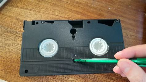 How To Manually Rewind A Vhs Tape Vhslife