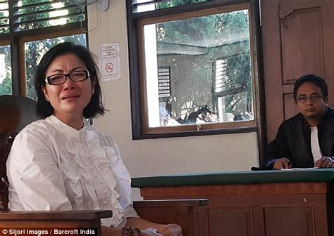 Noor Ellis Who Paid Five Men To Murder Australian Husband Cries In Bali