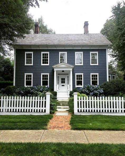 20 White Picket Fence Landscaping Ideas And Designs Colonial House