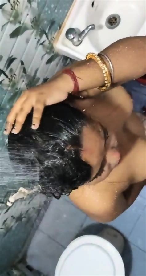 Sexy Bengali Boudi Bathing Nude Video Eporner