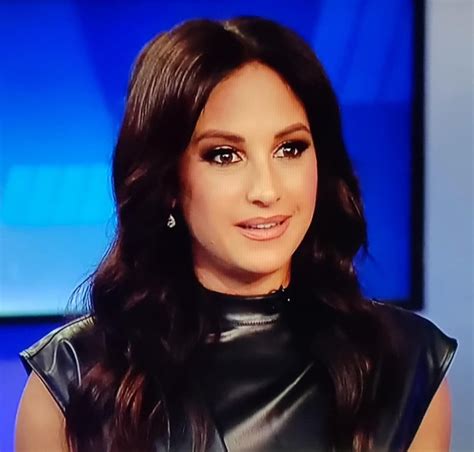 Emily Compagno Fox News Hotreporters