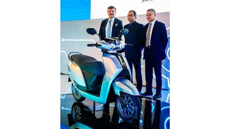 Greaves Cotton Unveils Three New Ampere E Scooters Electric Cargo