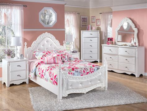 Princess full bedding set that are available on the site are woven fabrics and made from the finest quality cotton, polyester fiber, etc for maximum comfort and style. 女の子の憧れ♪姫部屋インテリアのタイプ別8選