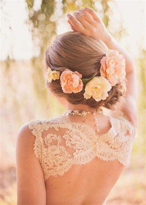 20 Wedding Hair Ideas With Flowers