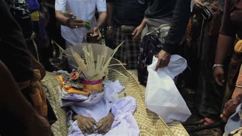 bali may 2012 burning dead body in balinese funeral stock footage video 2920981 shutterstock
