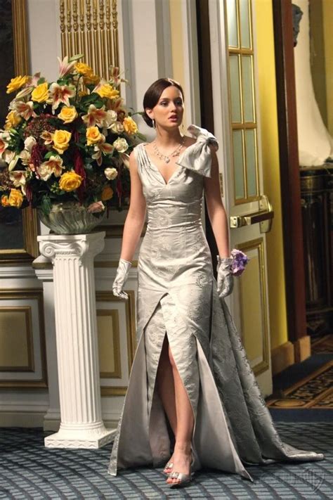 The Bow Makes The Dress So Elegant Estilo Blair Waldorf Blair Waldorf Outfits Blair Waldorf
