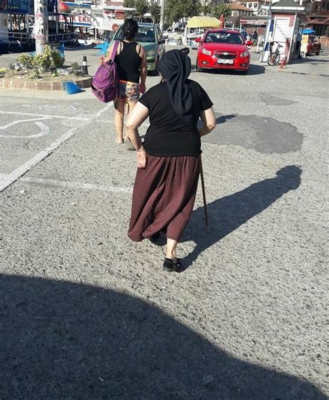 Turkish Mom Anne Olgun Ensest Mature Milf Skirt Wife Photo 3 15