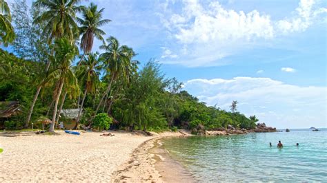 Best Beaches Of Koh Phangan Us Beach Vacations Vacations In The Us Vacation Destinations