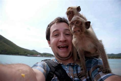 Funny Animals Taking Selfies With Humans 35 Pics Amazing Creatures
