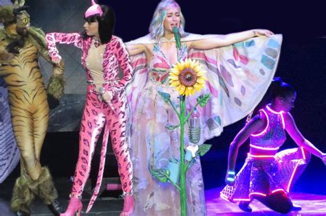 Katy Perrys Crazy Costumes From Catsuits To Cleopatra Shes Just