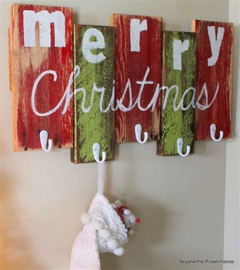 15 Holiday Crafts Anyone Can Make and Sell for a Seasonal Side Hustle