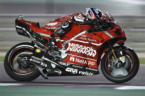 .images of ducati riders and motorcycles that participate in the motogp world championship. MotoGP Qatar : l'aérodynamique Ducati mise en cause - Moto ...