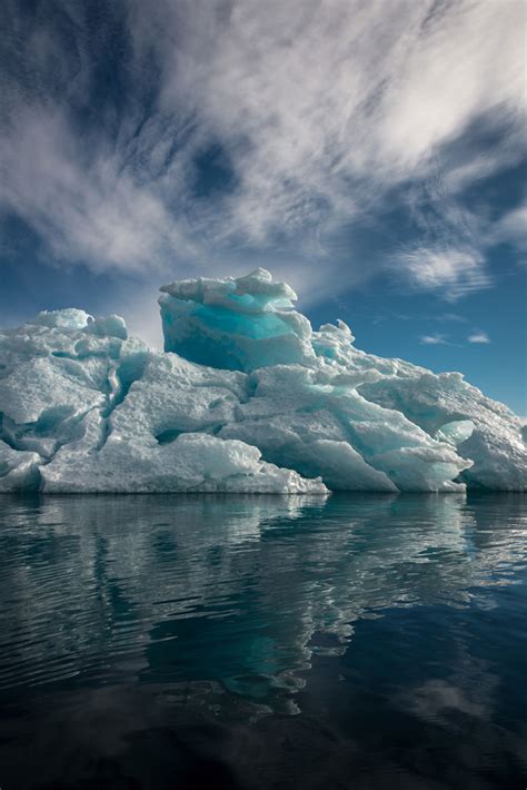 Discover The Impressive Icebergs Sculpted By Nature With Beauty Photo
