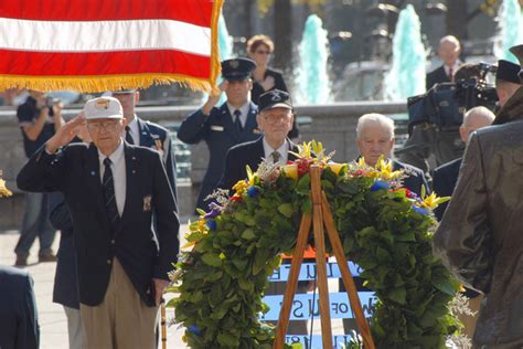 surviving members of the doolittle raiders paid tribute to the u s navy and uss hornet cva 8