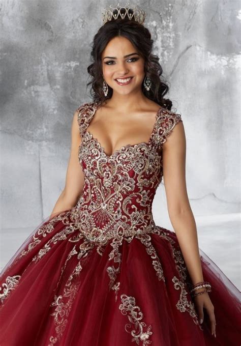 20 absolutely stunning quinceanera hairstyles with crown from cute hairstyles for damas. 60 Mind Blowing Quinceanera Hairstyles for Long Hair | New ...