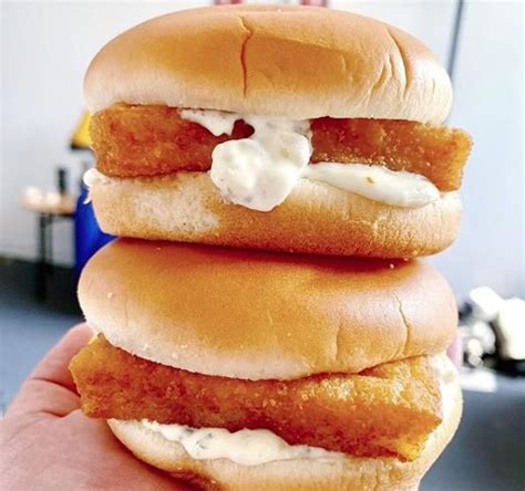 For those who are giving up meat during lent here are some more meatless options from other fast food restaurants: A Definitive Ranking Of The Best Fast Food Fish Sandwiches ...