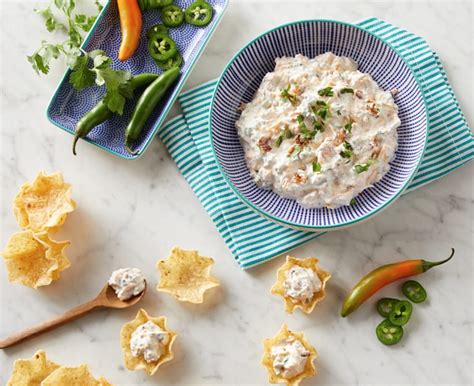 Easy Jalapeno Popper Dip Daisy Brand Sour Cream And Cottage Cheese