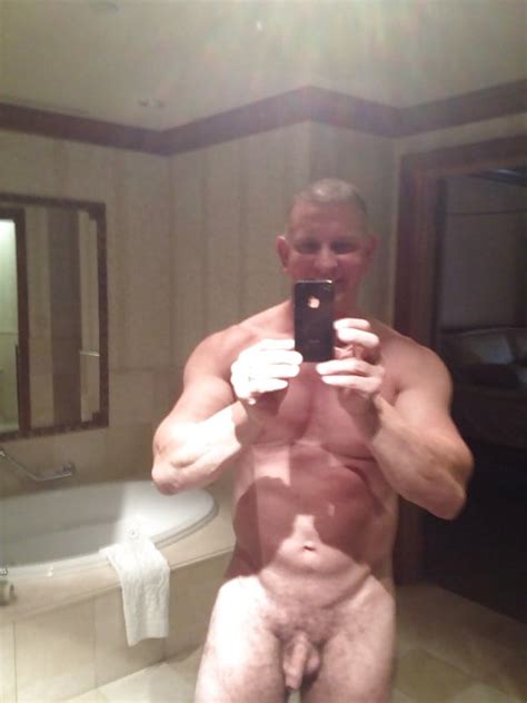 Robert Irvine 10 Pics Xhamster