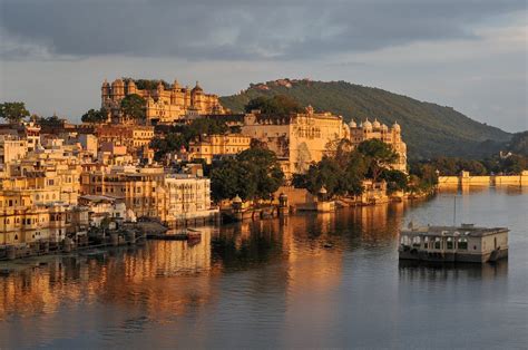 13 Amazing Places to Visit in Udaipur in 3 Days | AWAYGOWE