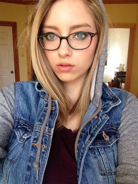 Gorgeous Girl With Glasses Rprettygirls