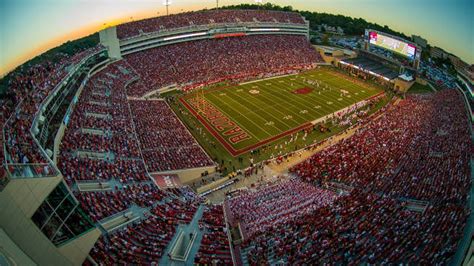 The razorbacks played their home games at donald w. Arkansas Announces Upgrades To In-Game Experience At DWR ...