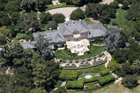 10 Incredible Mansions Of The Rich And Famous