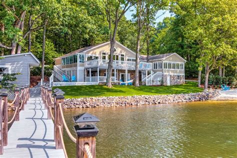 Updated 2020 Waterfront Home W Dock And 2 Kayaks On Lake Norman