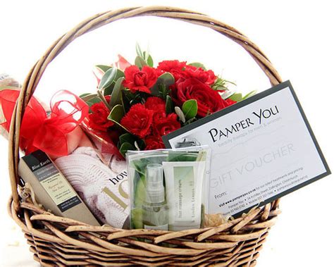 Gifts for travel lovers — 58. Apex Gift Boxes: Gifts & Flowers in New Zealand - Shopping
