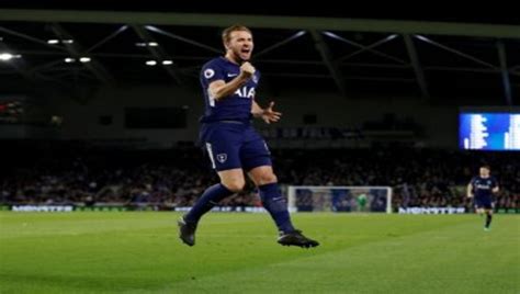 Harry kane on chelsea, the title, golden boot and new tottenham stadium. Premier League: Harry Kane strikes to bolster bid for ...