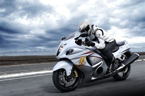 suzuki hayabusa gsx 1300 r hd bikes 4k wallpapers images backgrounds photos and pictures