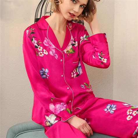 New 100 Mulberry Silk Pajamas Sets Women Spring Sexy Red Flower Elegant Long Sleeves Genuine