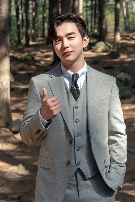 Top 10 Most Handsome Korean Actors According To Kpopmap Readers May 2020 Kpopmap