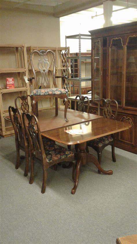 Thomasville Table W6 Chairs Delmarva Furniture Consignment