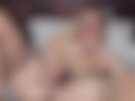 Sasha K Wakes Up To Strip Naked In Bed Vidéos Porno Gratuites Youporn