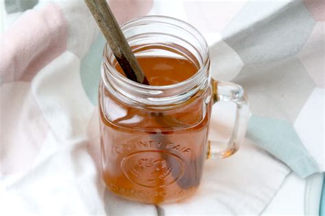 Recette jus de pommes chaud miel et cannelle