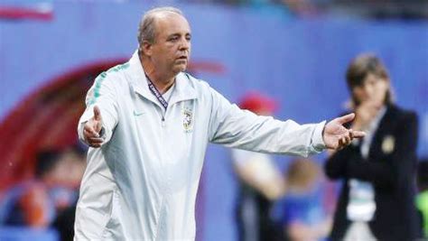 Em treino realizado na tarde desta quarta, na granja comary, o técnico tite ensaiou algumas trocas na equipe, que pode ter até sete alterações em relação à. Vadão deixa a Seleção Brasileira Feminina