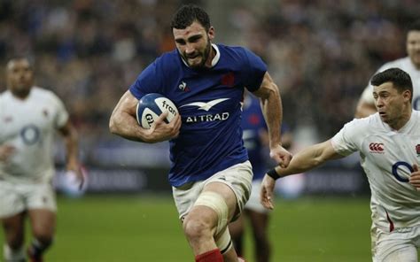 Rugby Rupture Dun Ligament Croisé Du Genou Pour Le Capitaine Des Bleus Charles Ollivon Le