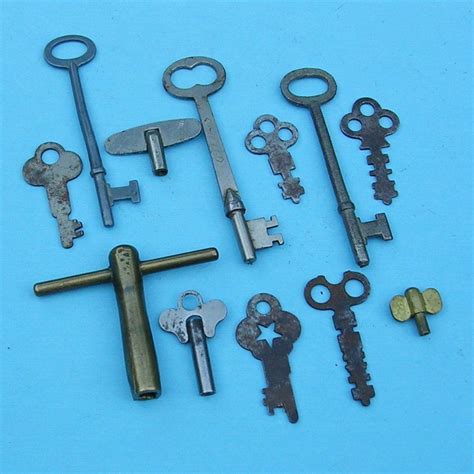 Vintage Keys Under Lock And Key Key Lock Jewelry Diy Jewelry Making