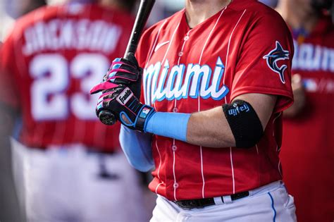 Marlins Roster Moves Everything That Happened Before Mlb Lockout