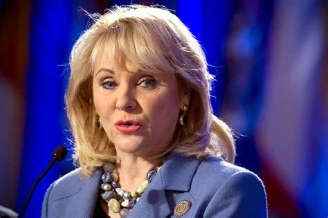 Oklahoma Gop Gov Mary Fallin Tries To Distance Herself From