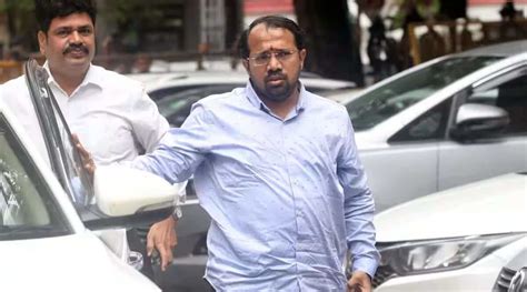 Mumbai Police Sit Questions Aditya Thackerays Close Aide Suraj Chavan In Probe Into Rs 12024