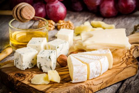 Swiss cuisine is influenced by french, german and northern italian cuisine, as well as by the history of switzerland as a primarily agricultural country. Traditional Swiss Dishes that will introduce you to the Swiss Food Culture!