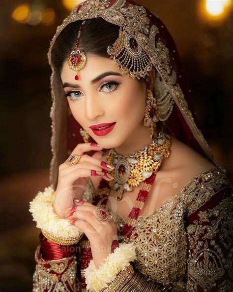 Pin By Maya Khaani On Bridal Pics In 2020 Beautiful Indian Brides